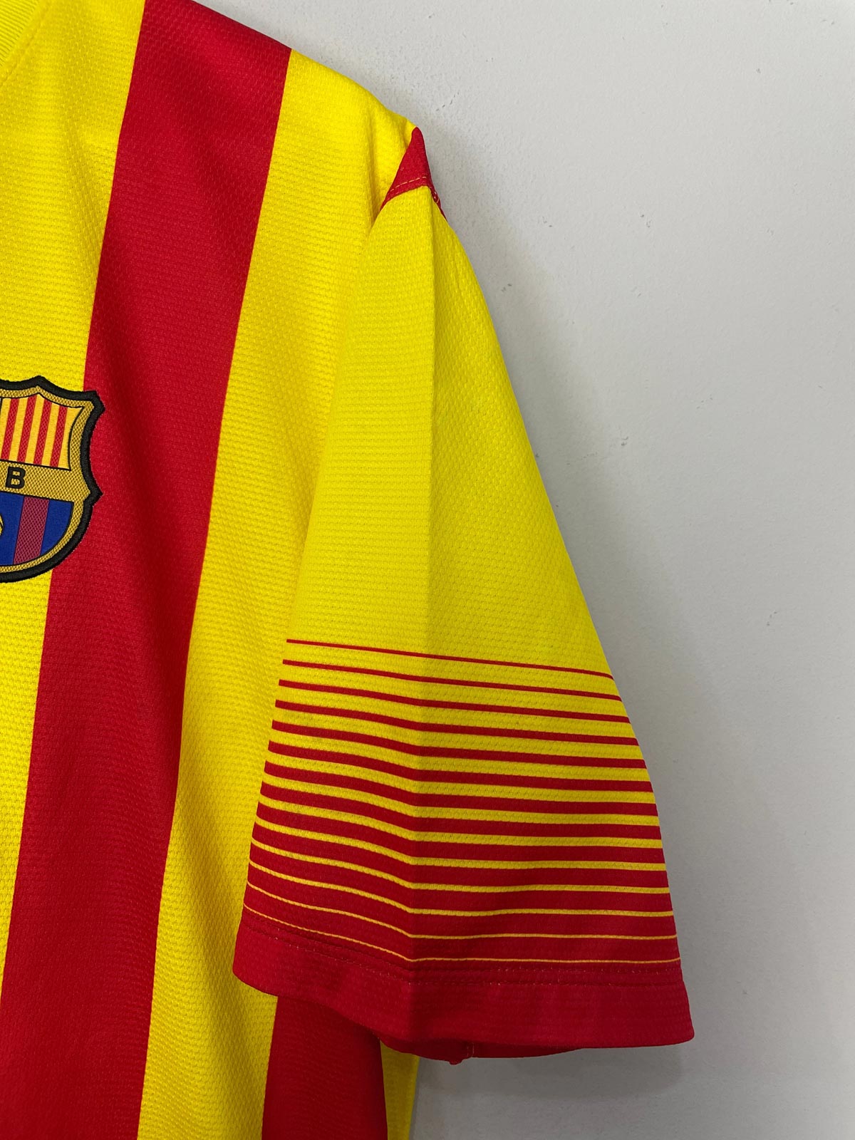 詳細画像: バルセロナのエンブレム刺繍の詳細図