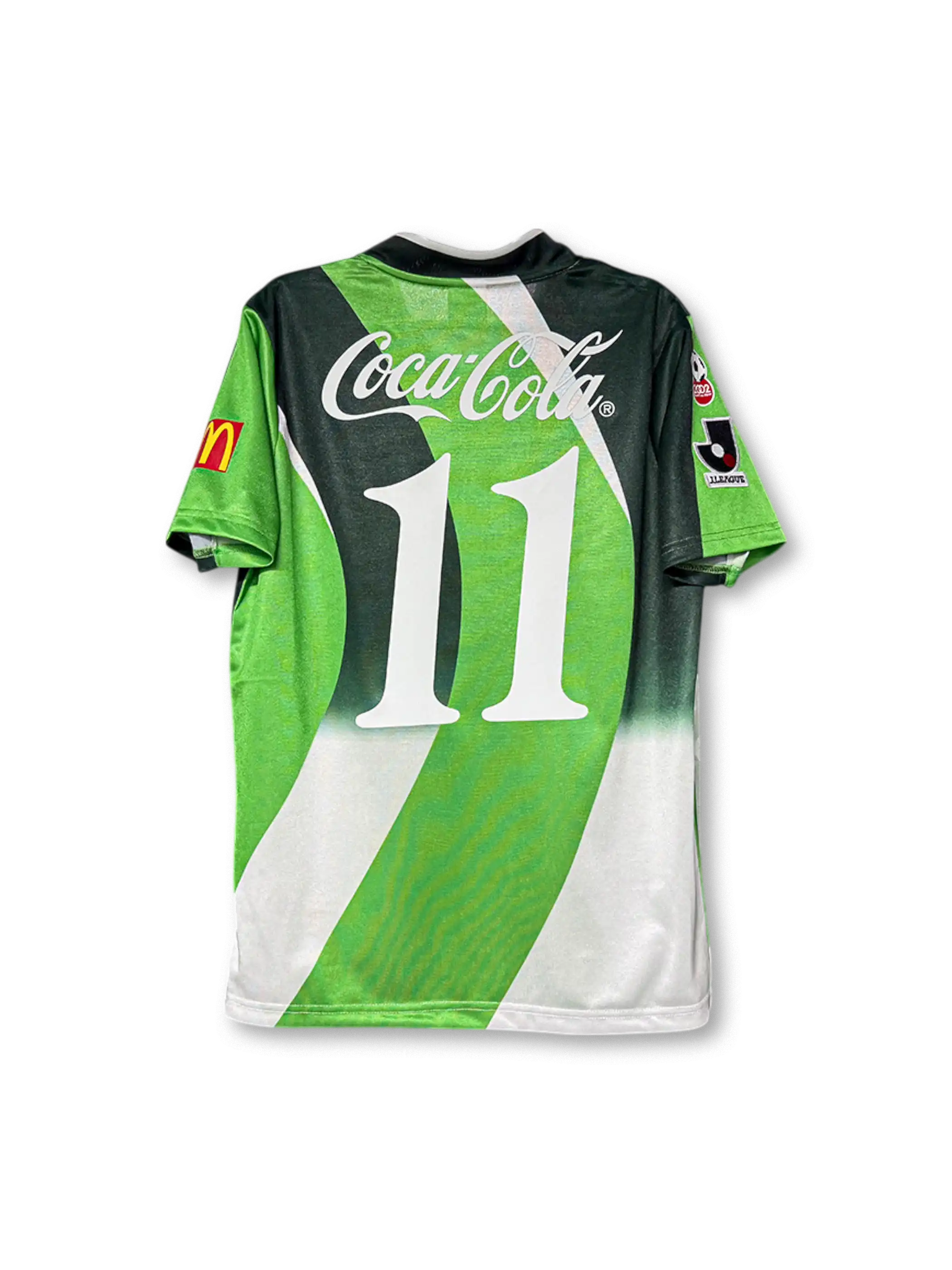 1995年 川崎ヴェルディのレトロユニフォームに施された刺繍エンブレムのクローズアップ