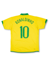 2006-08 ブラジル代表ホーム背面、カナリアイエロー×グリーントリム・ロナウジーニョ#10グリーンネーム・NikeFIT搭載・Nike製