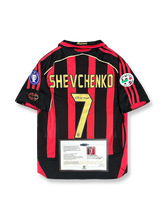 2006-07シーズン ACミランホームユニフォーム、アンドリー・シェフチェンコサイン入り7番、セリエA公式試合用デザイン