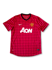 2012-13年マンチェスター・ユナイテッド ホームユニフォーム 前面 AON スポンサー