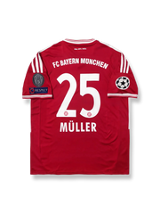 2013–14シーズン バイエルン・ミュンヘン ホームユニフォーム ミュラー 25番 クラシック赤白縦縞デザイン