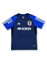 2023/24年日本代表プレマッチファン仕様シャツ 前面