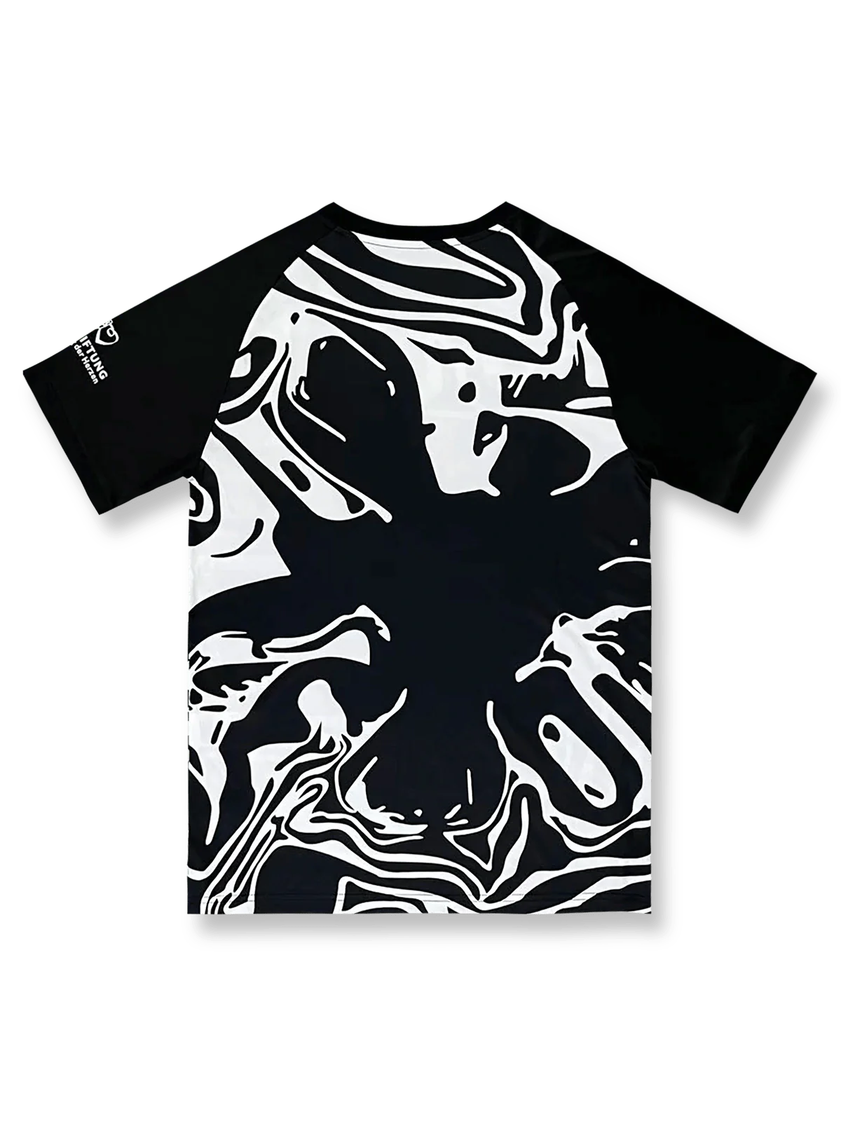 製品画像:2023/24シーズン シュトゥットガルト ゴールキーパー ブラック&ホワイト迷彩ユニフォーム、フロントに「STUTTGART」ロゴとエンブレムがデザインされたモデル。