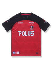 2023年浦和レッズホームユニフォーム 赤 黒白アクセント クラブエンブレム刺繍