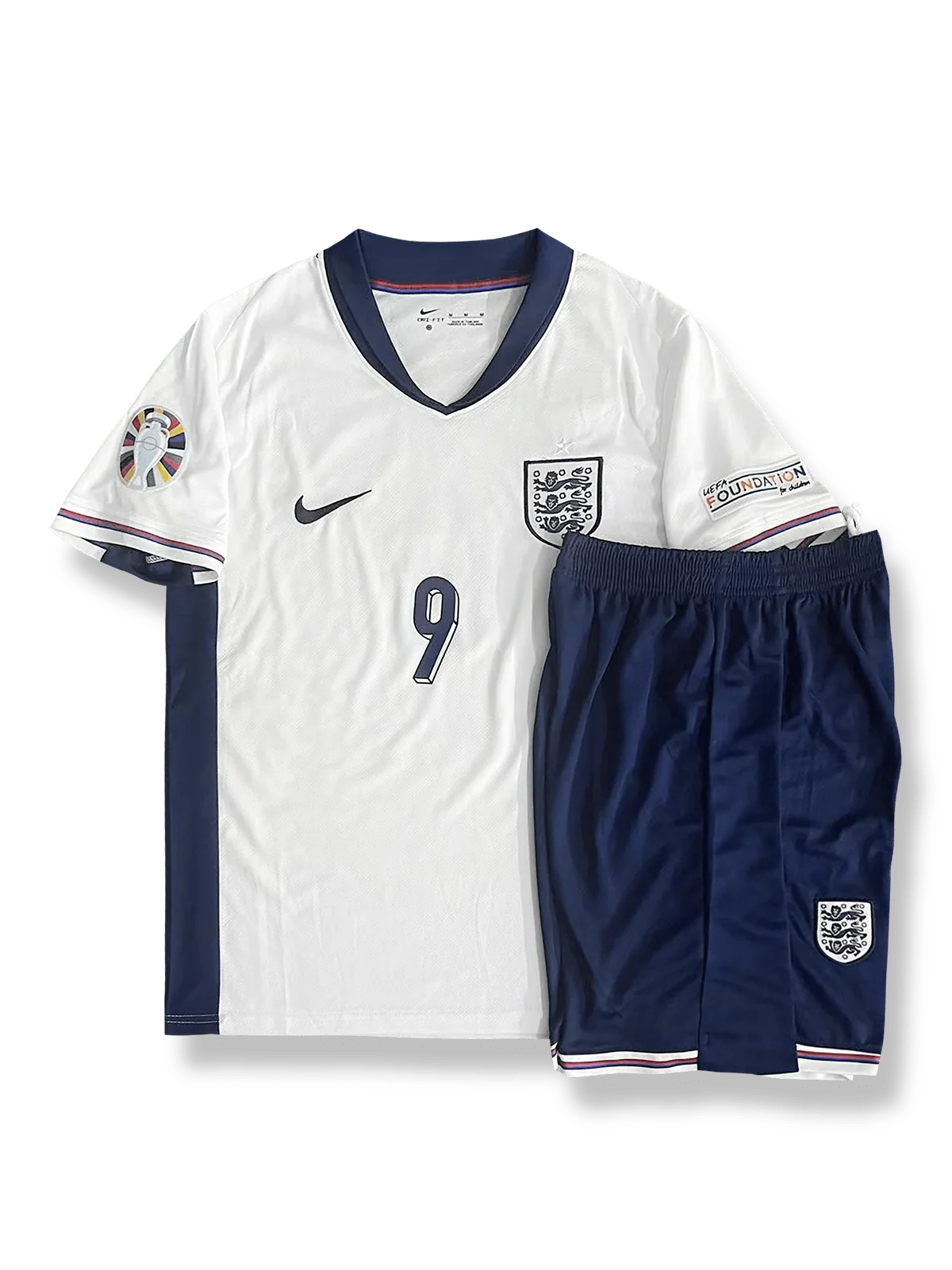 製品画像:2024年欧州選手権イングランドホームシャツ・パンツセット全体の展示