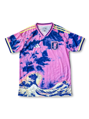 波モチーフ・ピンク×ネイビー配色・素材プリントディテール