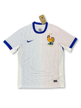 2024-25シーズンフランス代表アウェイユニフォーム 濃紺 ブルー白アクセント ナイキ刺繍&フランス連盟エンブレム付き