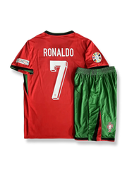 2024年欧州選手権ポルトガル代表ホームシャツとパンツセット クリスティアーノ・ロナウド 背番号7 赤 緑アクセント ポルトガル連盟エンブレム刺繍