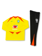 2026 ブラジル代表 ハーフジップ トレーニングスーツ 選手仕様 正面