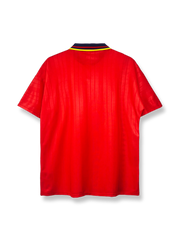 1994-1995シーズン スペイン ホームレトロユニフォームの正面図