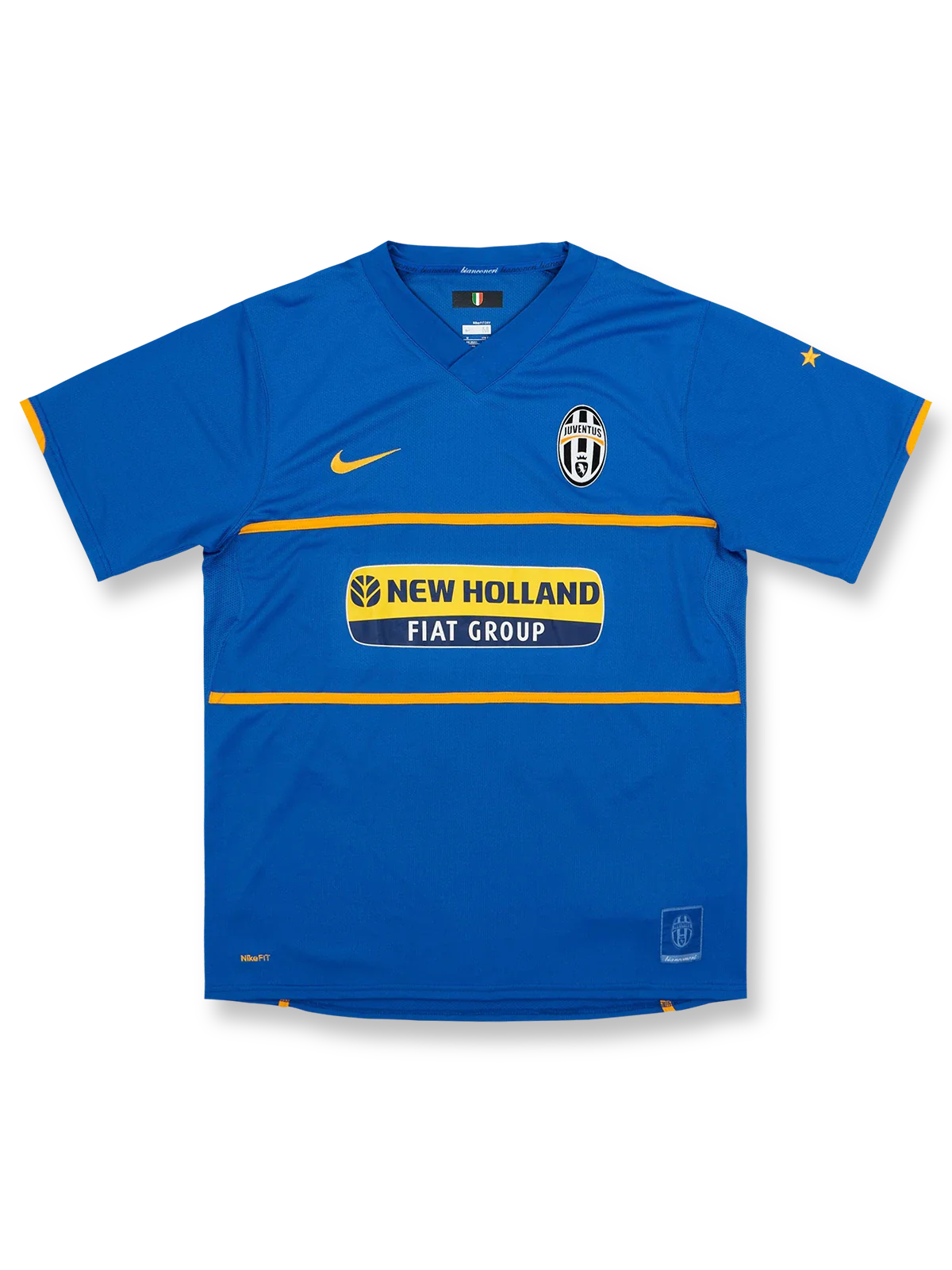 製品画像: 2007-2008年 ユヴェントス アウェイ ユニフォーム ピエロ10番 正面、シンプル ブラックデザイン、クラシック サッカー シャツ
詳細画像: 背面のピエロ10番 手作業 フロックプリント ディテール、レトロ ユヴェントス ユニフォーム