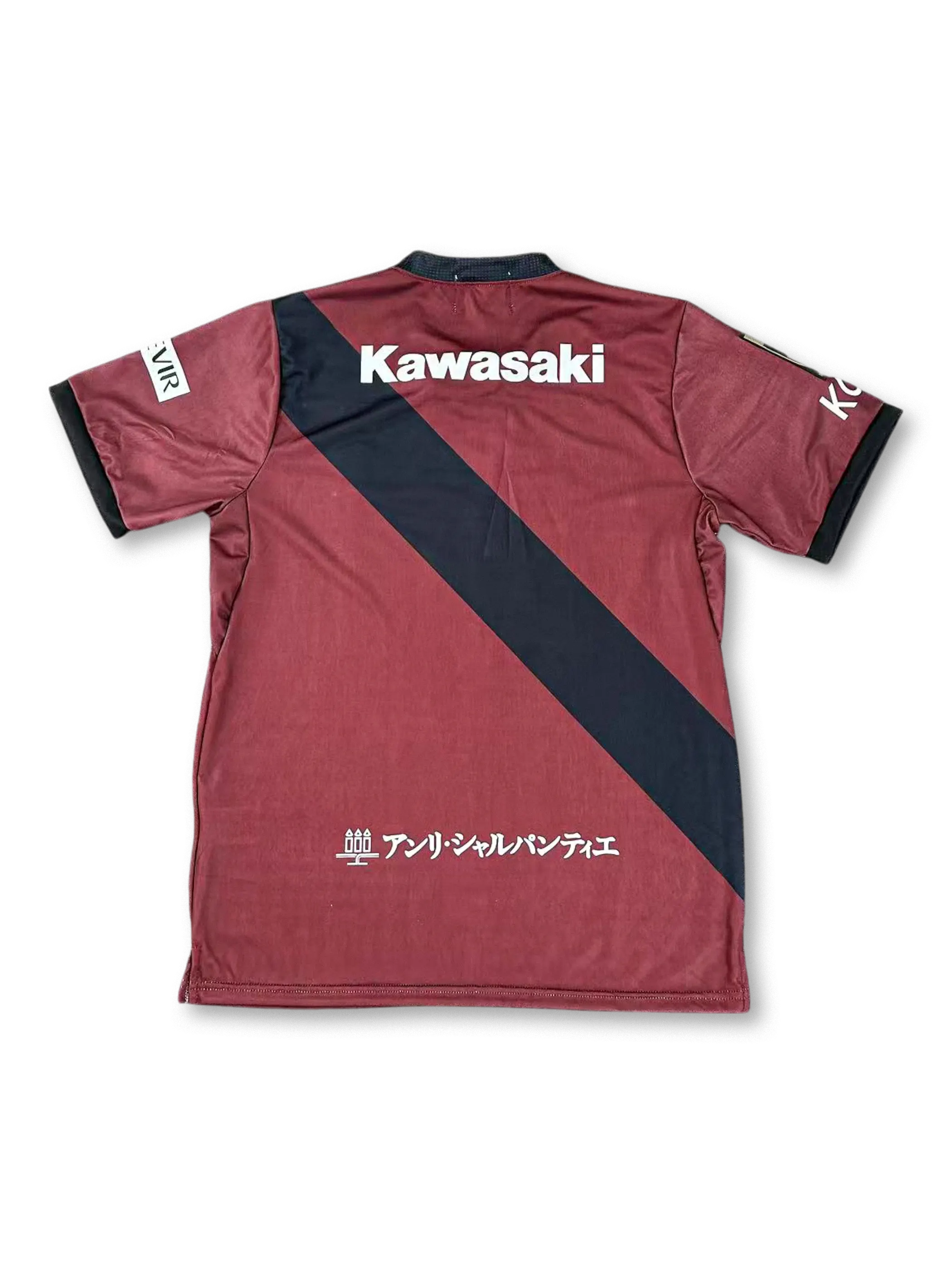 25/26ヴィッセル神戸ホームジャージ全体の展示