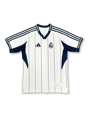 2526 レアル・マドリード ベースボールシャツ 正面デザイン ホワイトストライプ