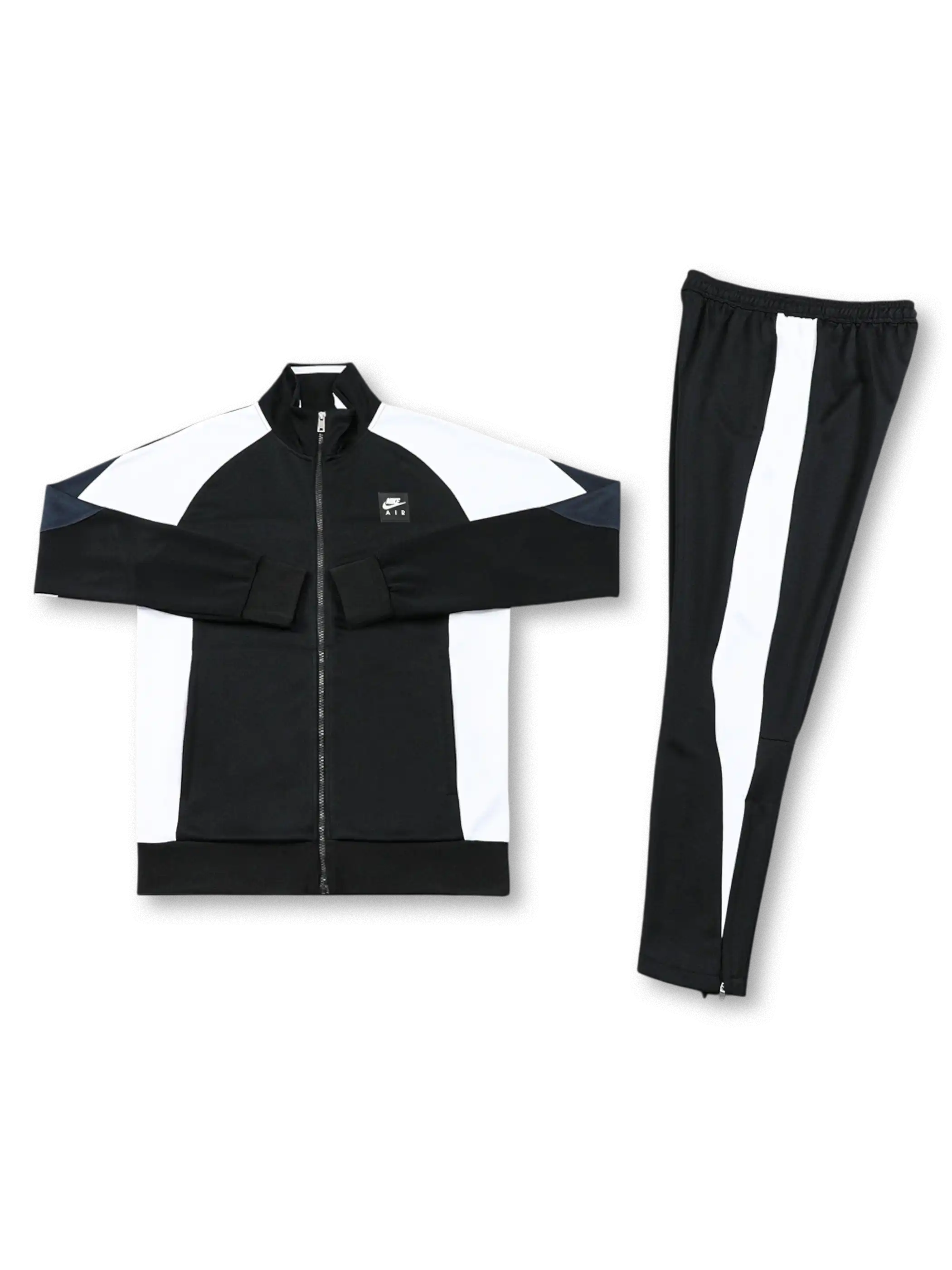 ブラック×ホワイト切替のNike Airトラックジャケットとパンツの正面全体