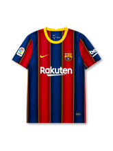 FCバルセロナ2020-21ホームジャージ正面、ブラウグラナ青赤縦縞ストライプにゴールドアウトライン、黄リブ丸首クルーネック、左胸黄Nikeスウッシュ、右胸FCBクラブエンブレム、中央Rakutenスポンサーとunicef、左袖LaLigaパッチ、右袖bekoロゴ