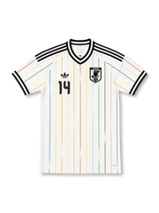 2026年日本代表ワールドカップアウェイユニフォーム正面、ホワイトボディ、マルチカラー縦ライン、ブラックVネック、日本代表エンブレム、胸番号14