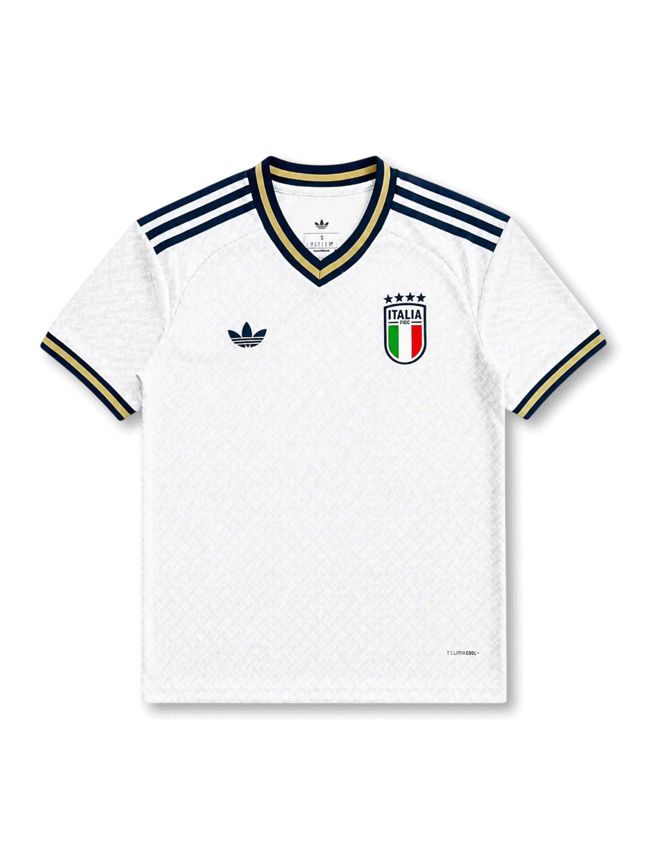 イタリア代表2026アウェイジャージ正面、ホワイトボディ、ネイビーのトレフォイルロゴ、4つ星付き代表エンブレム、ネイビーの3ストライプ、ゴールド調トリムのVネック、半袖デザイン