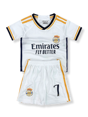 製品画像:子供用レアル・マドリードC・ロナウド7番ユニフォームセット全体図