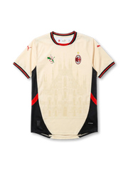 Cミラン×Gucci×Pumaドゥオーモスペシャルエディション正面、クリーム×ミラノ大聖堂透かしプリント・ブラックレッドサイドパネル・Puma×Gucciスネークコンビロゴ・ACMエンブレム