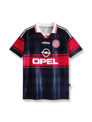 1997-99シーズンのバイエルン・ミュンヘンホームクラシックユニフォーム、オリバー・カーン着用の伝統的サッカージャージ