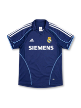 レアル・マドリード 2005-06 アウェイ ユニフォーム ネイビーに水色のパイピング SIEMENSロゴ入り