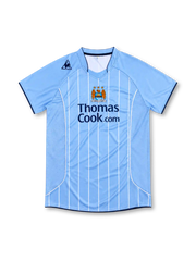 マンチェスター・シティ 2007-08 ホーム ユニフォーム スカイブルー 白ピンストライプ Thomas Cook.com ル・コック・スポルティフ