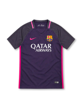 FCバルセロナ 2016/17 アウェイユニフォーム パープル ダークグレーの袖 ピンクのサイドライン ナイキ製 QATAR AIRWAYSスポンサー