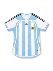 アルゼンチン代表 2006 ホームユニフォーム 水色と白の縦縞 金色のパイピング 黒のスリーストライプ アディダス製 ドイツW杯モデル