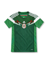 2014 メキシコ代表 ホーム adidas製 赤い稲妻状のラインと縦ピンストライプが入った緑のレトロサッカーユニフォーム