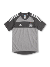 2002 ドイツ代表 アウェイ adidas製 ライトグレーとダークグレーの切り替えと白い3本ラインが入ったレトロサッカーユニフォーム