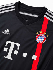 バイエルン・ミュンヘン 2014/15 サード ユニフォーム