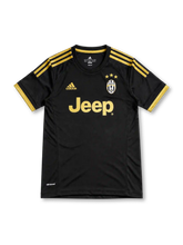 15/16 ユヴェントス サード adidas製 金色の3本ラインとJeepロゴが入った黒いレトロサッカーユニフォーム