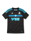 オリンピック・マルセイユ 2014/15 サードユニフォーム。ブラックのボディにライトブルーのadidasスリーストライプ、ブルーの胸ライン、十字紋章、クラブエンブレム、INTERSPORTスポンサーを配したデザイン。