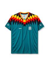 ドイツ代表 1994 アウェイ ユニフォーム グリーンの半袖に国旗カラーの菱形柄 DFBエンブレム入り