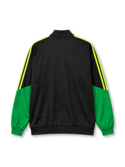 黒地に鮮やかなグリーンのショルダーパネル、ネオングリーンのadidas3本ライン、鷲のシルエットと「MEXICO」の文字を配したクラブエンブレムを備えたメキシコ代表2026年W杯トレーニングジャケット正面