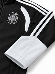 スペイン代表 2026-27 ブラック トレーニングセットアップ