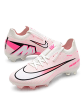 Nike Mercurial/マーキュリアル FG ホワイトとピンクのサッカースパイク、黒縁のホワイトスウッシュとかかとのMロゴ