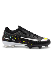 Nike Mercurial/マーキュリアル FG ブラックのサッカースパイク、カラフルなスプラッシュ柄とシルバーのスウッシュ、かかとのMロゴ