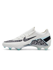 Nike Mercurial/マーキュリアル ホワイトのローカットサッカースパイク、ブラックのグラフィックスウッシュとミントグリーンのスタッド、AIR ZOOM表記入りアウトソール