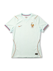 フランス代表 2026 アウェイジャージ Authentic 正面 — ミントホワイトジャカード、ゴールド雄鶏エンブレム、コパーパイピング、トリコロール袖口