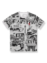 2024年日本代表特別版ユニフォーム「東京シティ漫画グレープリント」、東京の都市景観を漫画風に表現したユニークなデザイン