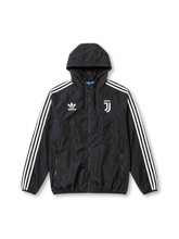 ユヴェントスFC adidas Originals ウィンドブレーカー ブラック — ホワイト3ストライプとパイピングライン、現行JJロゴを配した復刻ライフスタイルライン