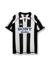 1997/98 シーズン ユベントス ホームユニフォーム