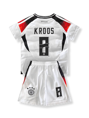 子供用ドイツ代表ユニフォームセット トニ・クロース 背番号8 白 黒赤アクセント ドイツ連盟エンブレム刺繍