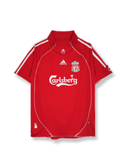 2006/07シーズンのリヴァプールホームユニフォーム、スティーブン・ジェラード着用のクラシックサッカージャージ