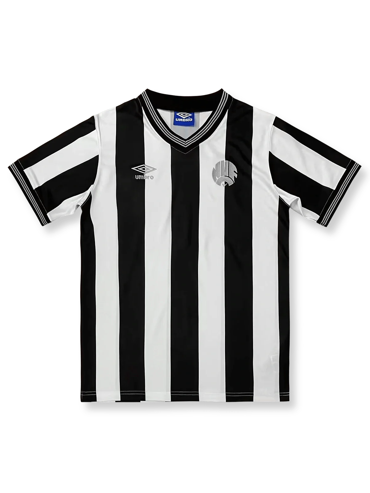 1983年シーズンのニューカッスルホームユニフォーム、ケヴィン・キーン着用の伝統的サッカージャージ