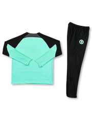 レアル・マドリード ハーフジップ トレーニング上下セット