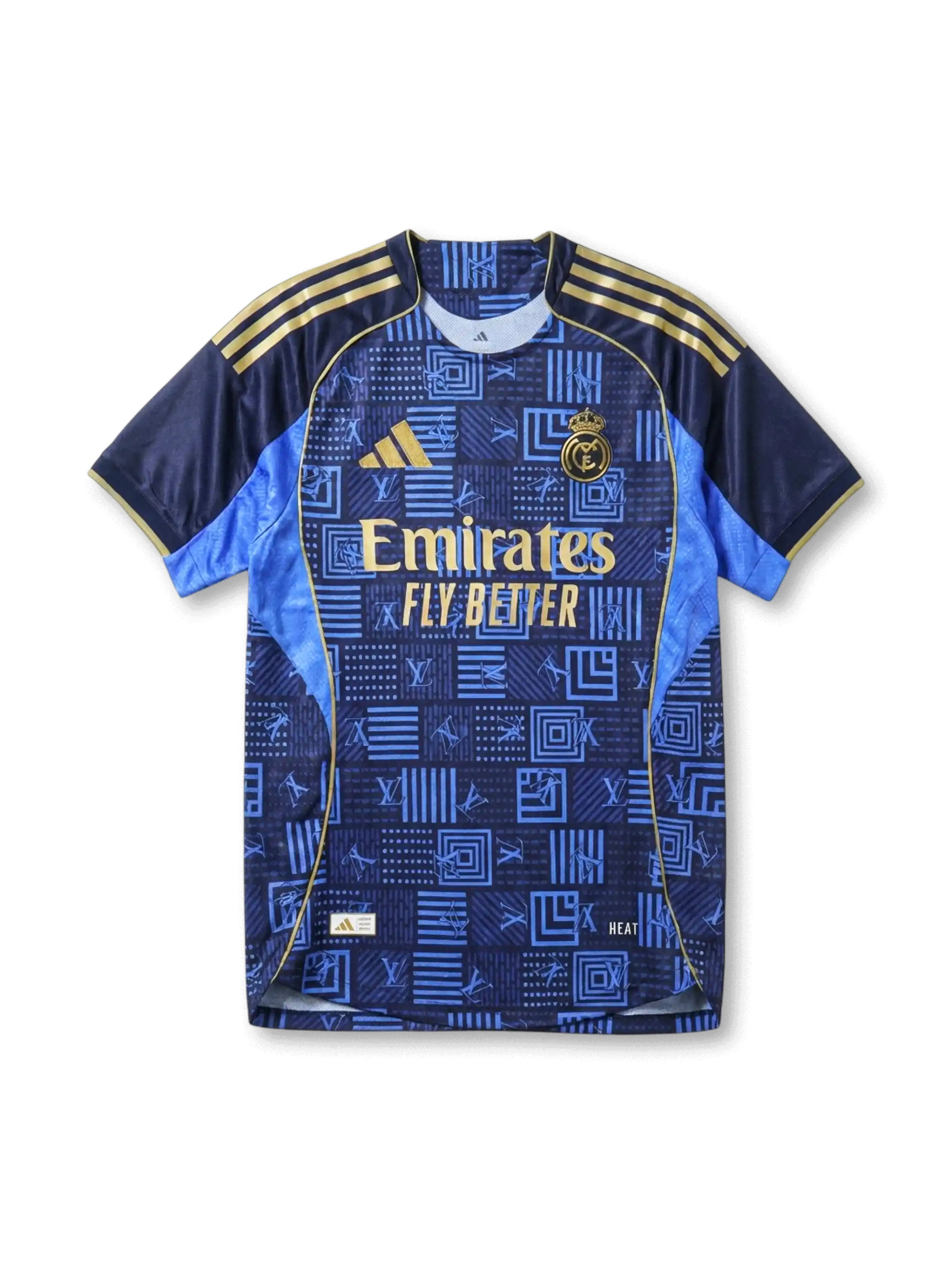 レアル・マドリード × Louis Vuitton × adidas アウェイジャージ コラボレーション 正面 — ネイビー×LVモノグラム全面、ゴールド3ストライプ、Emiratesロゴ、レアル・マドリードエンブレム