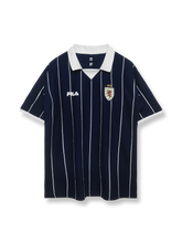 2002シーズンのスコットランド代表ホームユニフォーム、バリー・ファーガソン・ロス・カウンシル着用、伝統的なダークブルー基調のデザイン